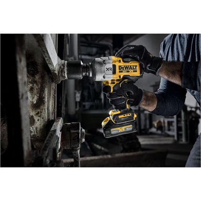 Kit de Taladro Inalámbrico de Alto Impacto XR DeWALT DCF961GH1