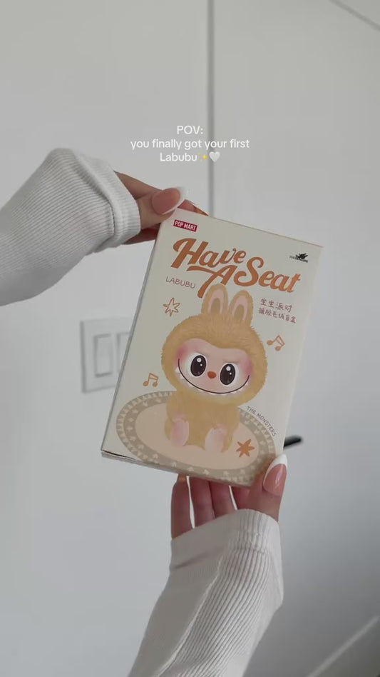 LABUBU: SERIE EN EL OCEANO