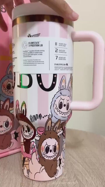 Taza coleccionable Stanley LABUBU de Acero inoxidable - 1.2 Litros (Modelo 2)