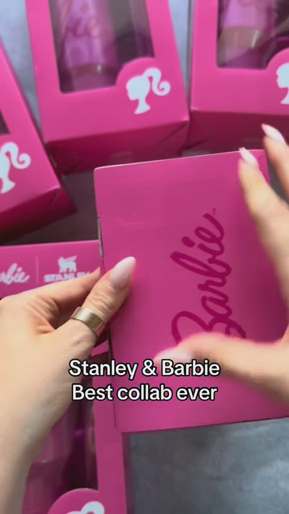 Taza coleccionable Stanley BARBIE de Acero inoxidable - 1.2 Litros (ROSADO 2)