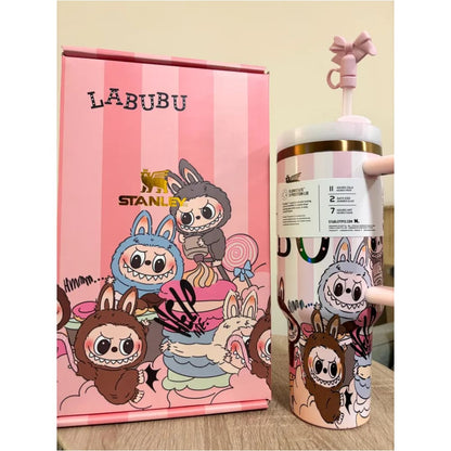 Taza coleccionable Stanley LABUBU de Acero inoxidable - 1.2 Litros (Modelo 2)