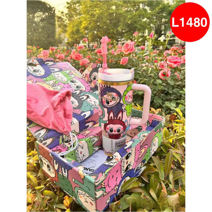 Taza coleccionable Stanley LABUBU de Acero inoxidable - 1.2 Litros (Modelo 1)